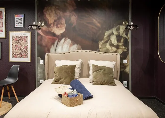 Doux Pavillon - Velvet Garden Apartment *
